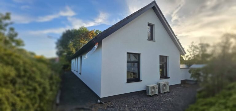 Crepi gevelrenovatie met 14 cm isolatie in Baarle-Nassau